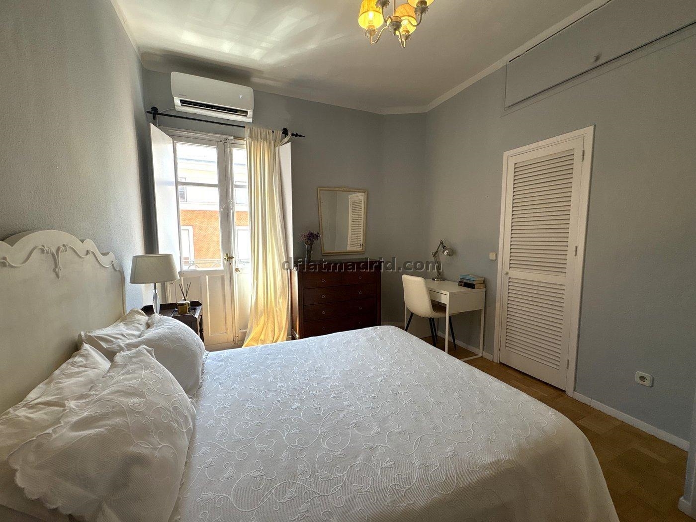 Spacious Apartment in Salamanca of 3 Bedrooms #2077 in Madrid
