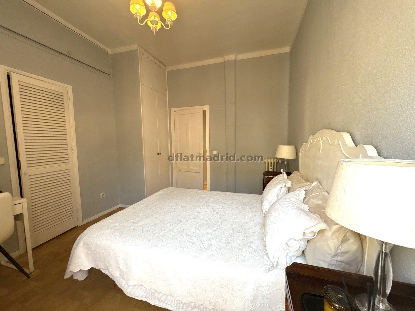 Spacious Apartment in Salamanca of 3 Bedrooms #2077 in Madrid