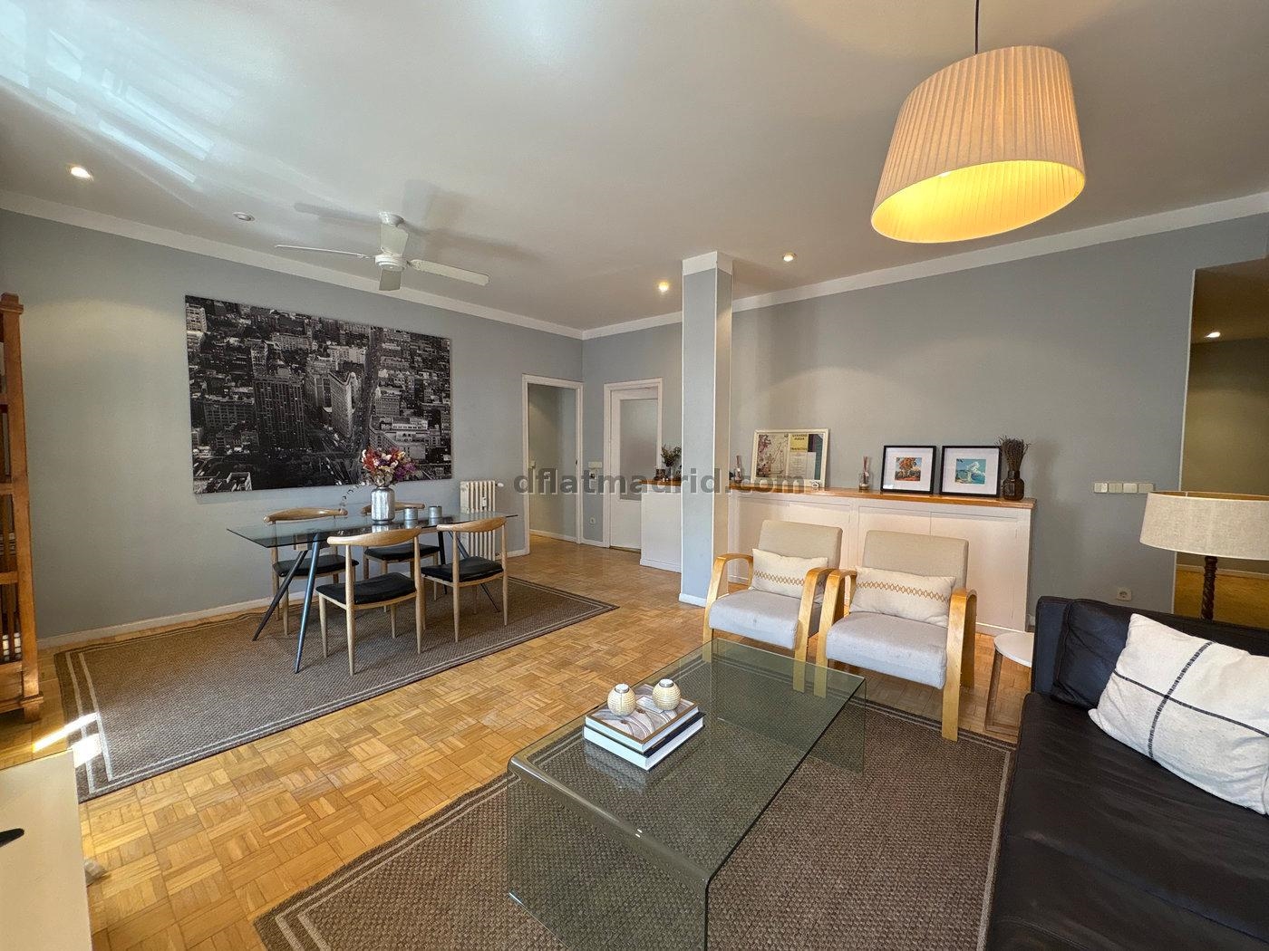 Spacious Apartment in Salamanca of 3 Bedrooms #2077 in Madrid