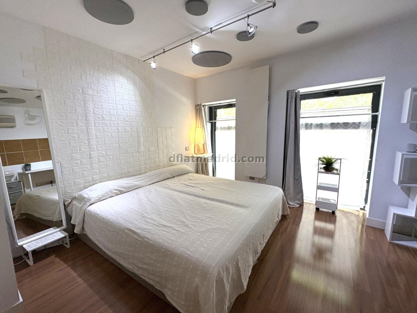 Spacious Apartment in Arganzuela of 3 Bedrooms #2078 in Madrid