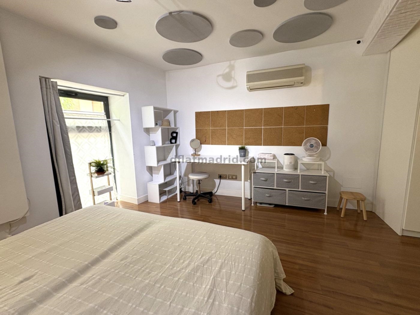 Spacious Apartment in Arganzuela of 3 Bedrooms #2078 in Madrid