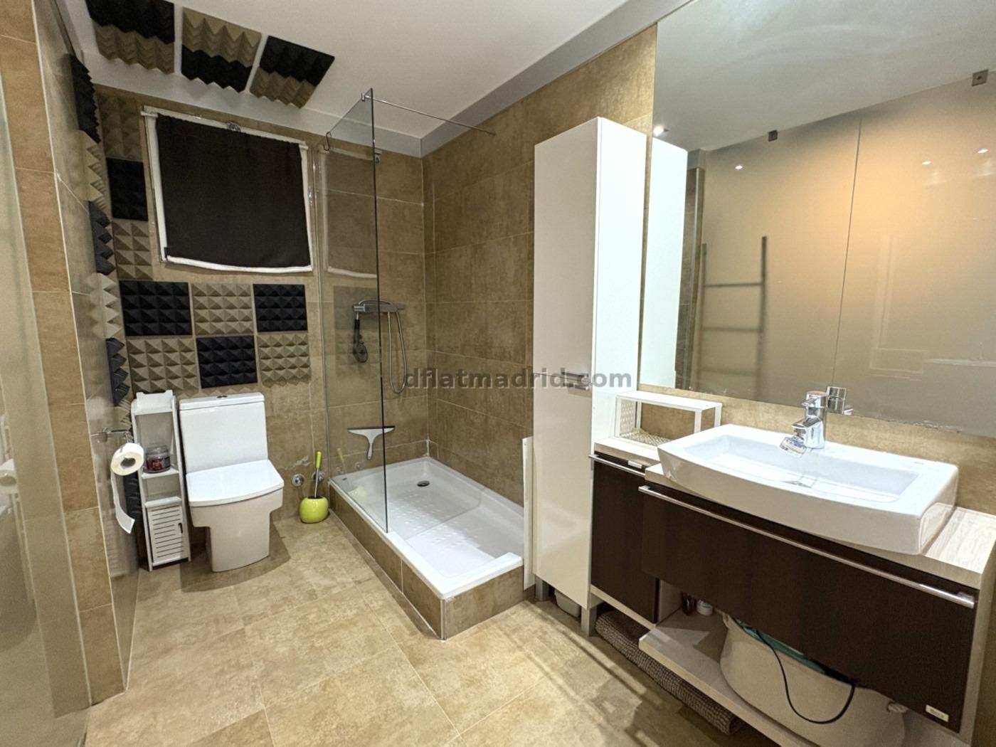 Spacious Apartment in Arganzuela of 3 Bedrooms #2078 in Madrid