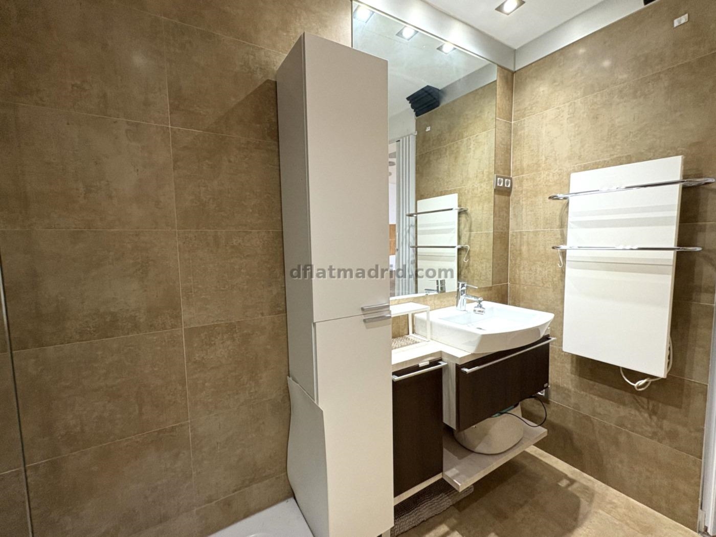 Spacious Apartment in Arganzuela of 3 Bedrooms #2078 in Madrid
