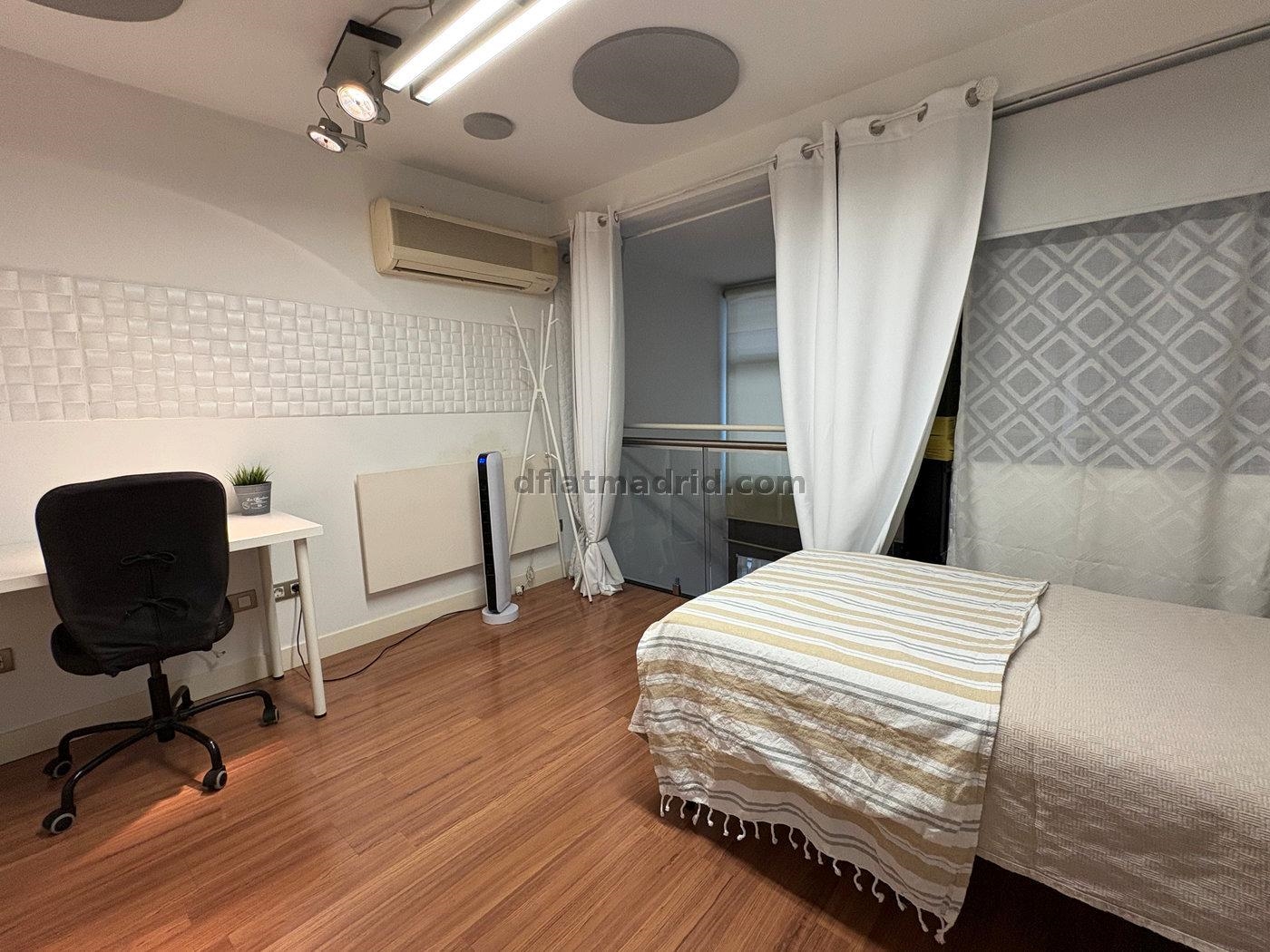 Spacious Apartment in Arganzuela of 3 Bedrooms #2078 in Madrid