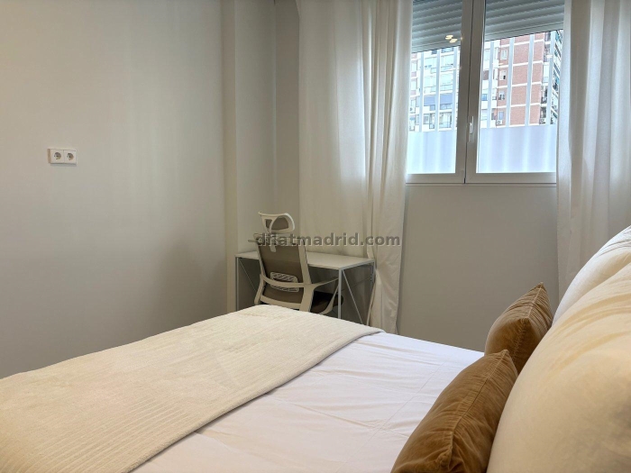 Cosy Apartment in Fuencarral of 1 Bedroom #2084 in Madrid