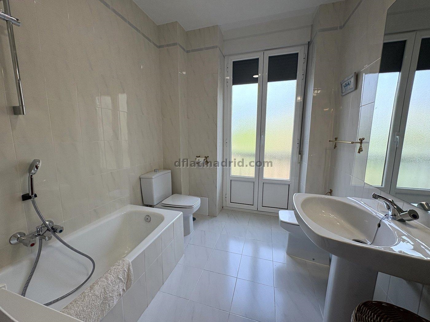 Spacious Apartment in Retiro of 3 Bedrooms #2096 in Madrid