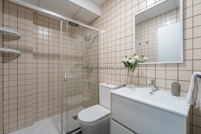 Cosy Apartment in Carabanchel of 2 Bedrooms #2101 in Madrid