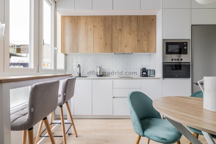Apartamento Luminoso en Chamartin de 1 Dormitorio #2104 en Madrid