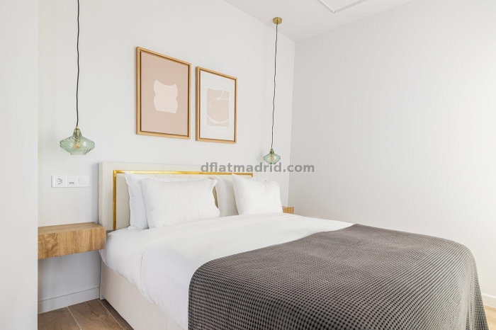 Apartamento Luminoso en Chamartin de 1 Dormitorio #2104 en Madrid