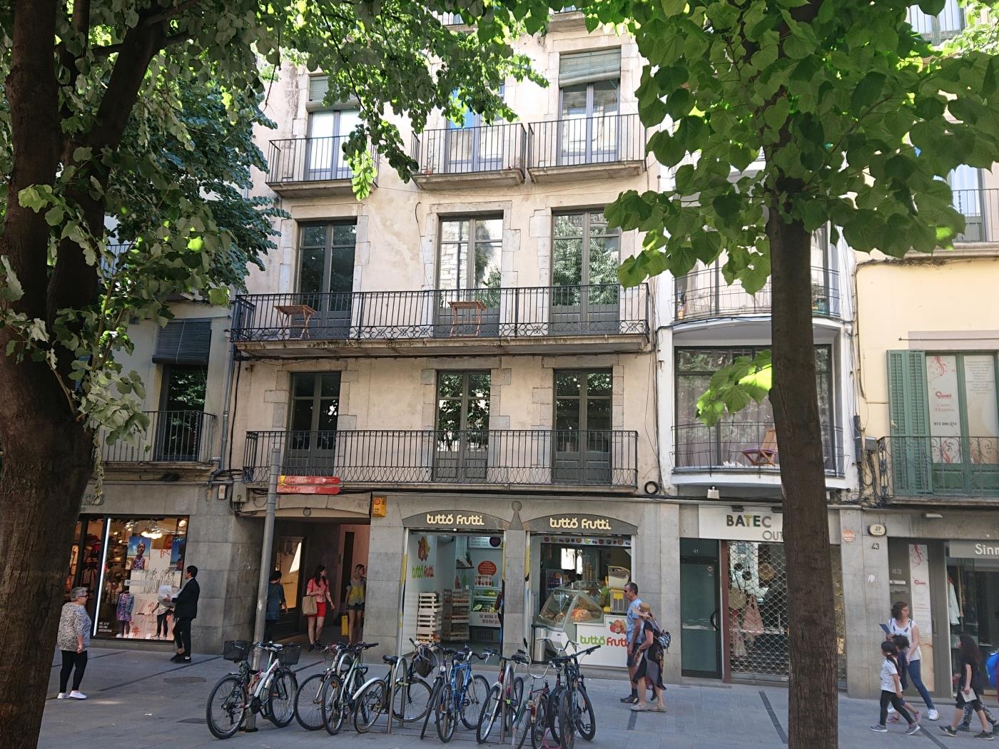 Bravissimo Rambla Eiffel 2, 3 habitacions a Girona