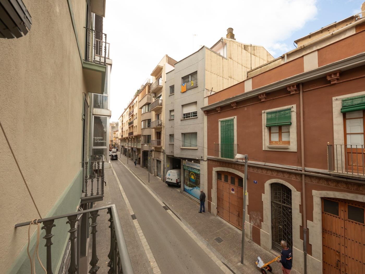 Bravissimo Pont Areny, modern pis de 3 habitacions a Girona