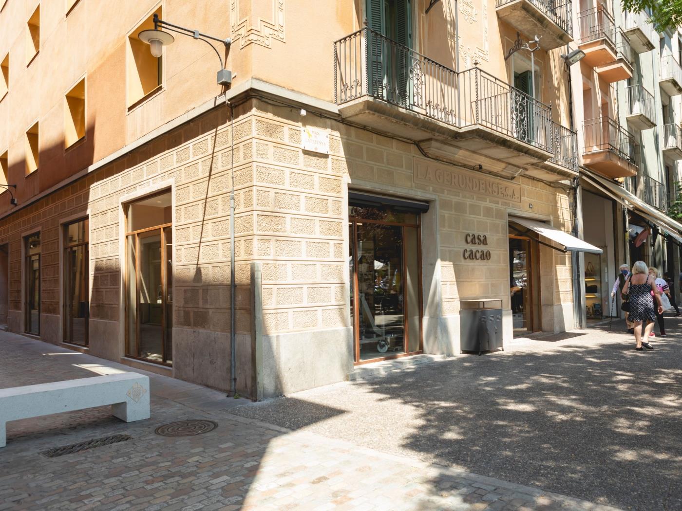 Plaça Catalunya - Apartament de vacances Girona | Bravissimo a Girona