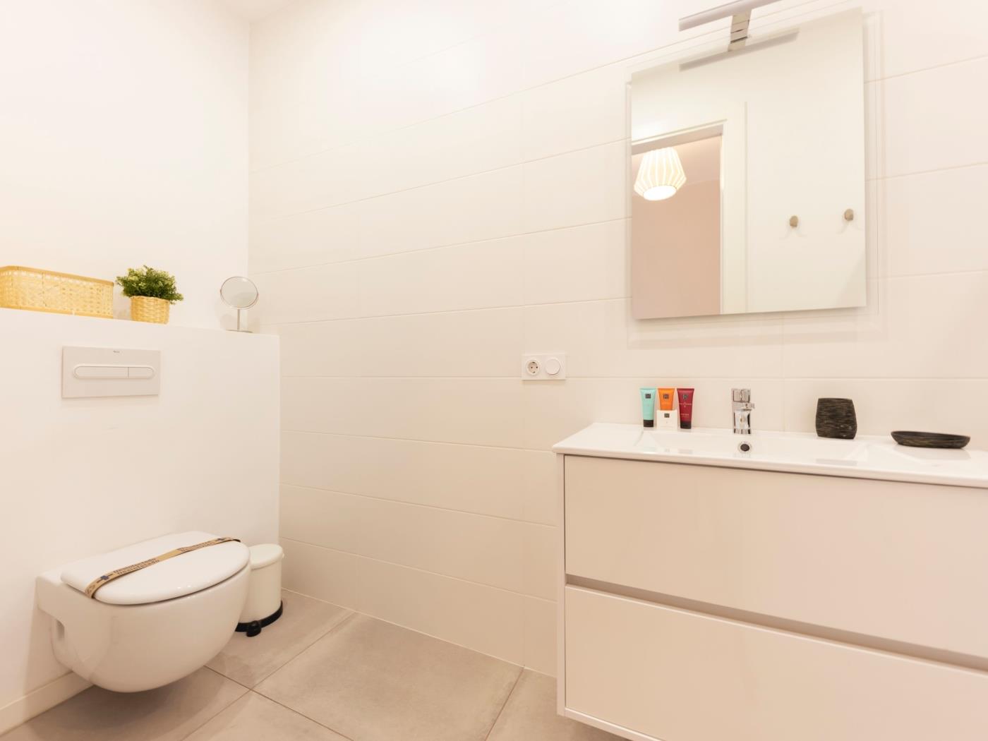 Bravissimo Riu Onyar, moderno y con 3 habitaciones en Girona