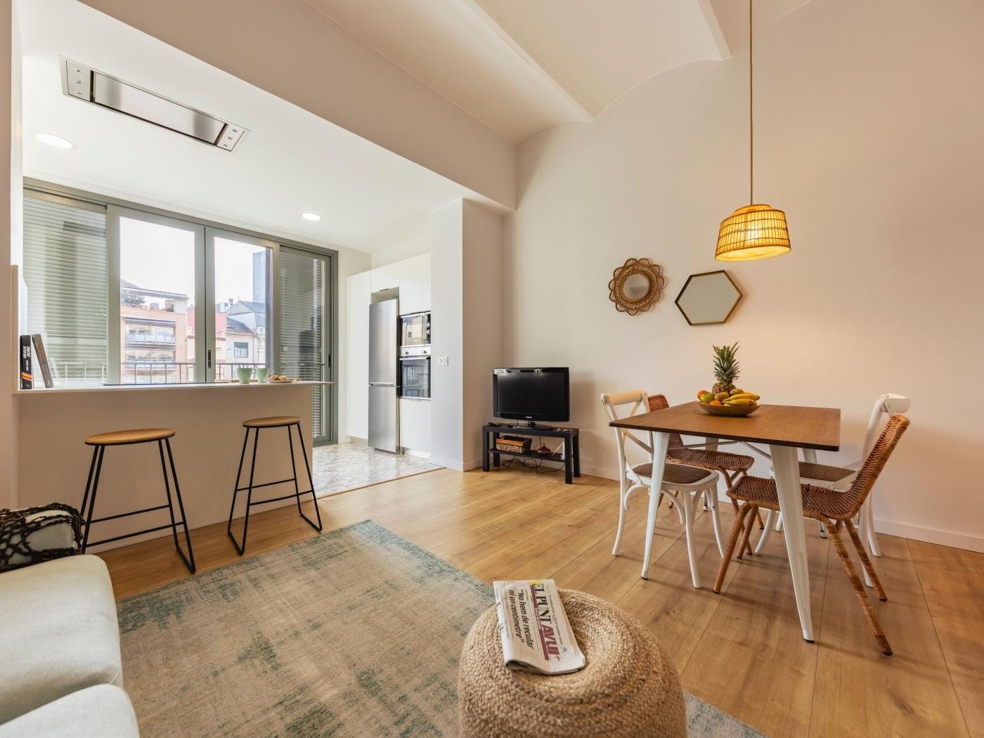 Bravissimo Riu Onyar, moderno y con 3 habitaciones en Girona