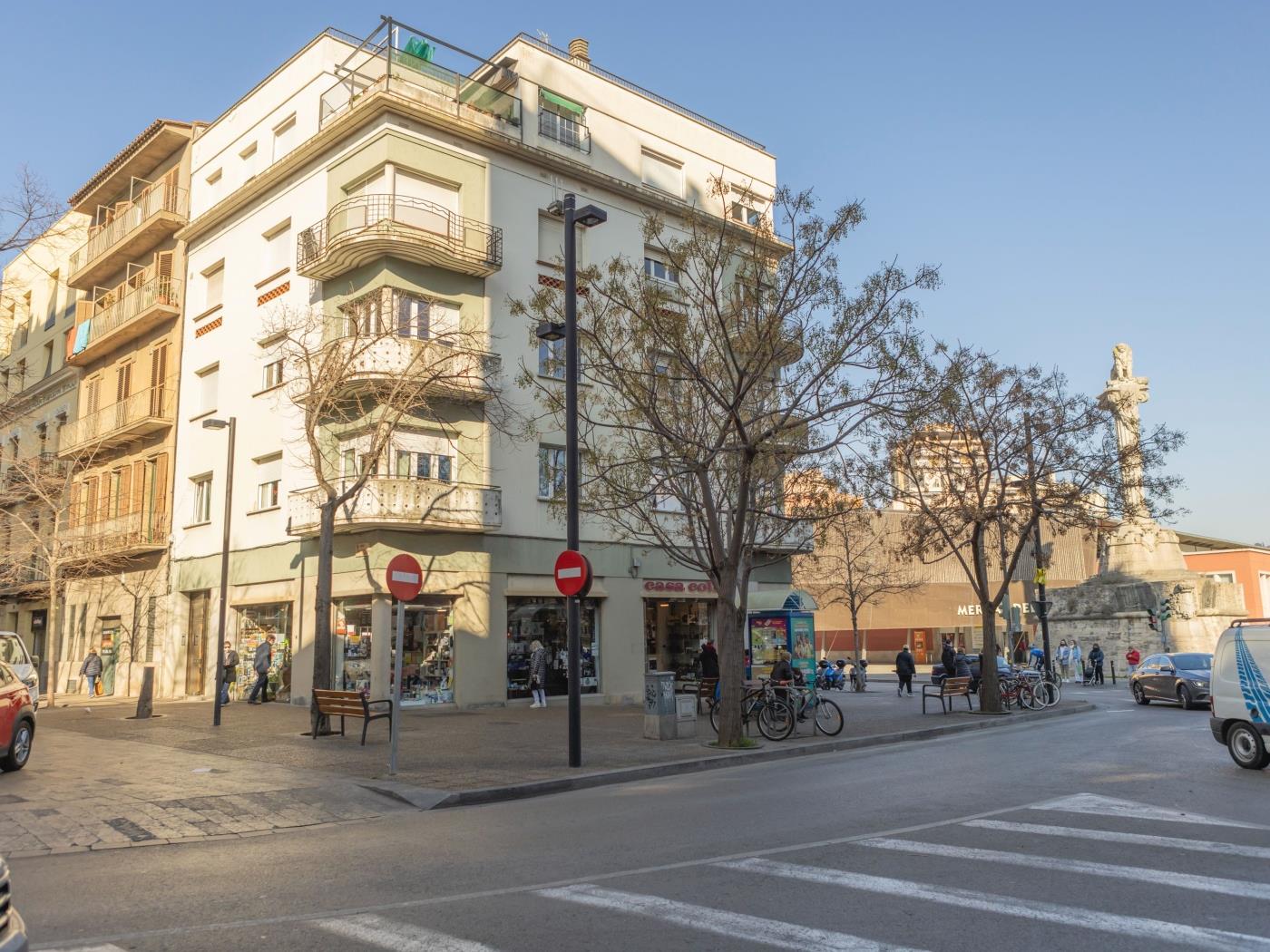 Bravissimo El Lleó, pis vacacional, 4 habitacions a Girona