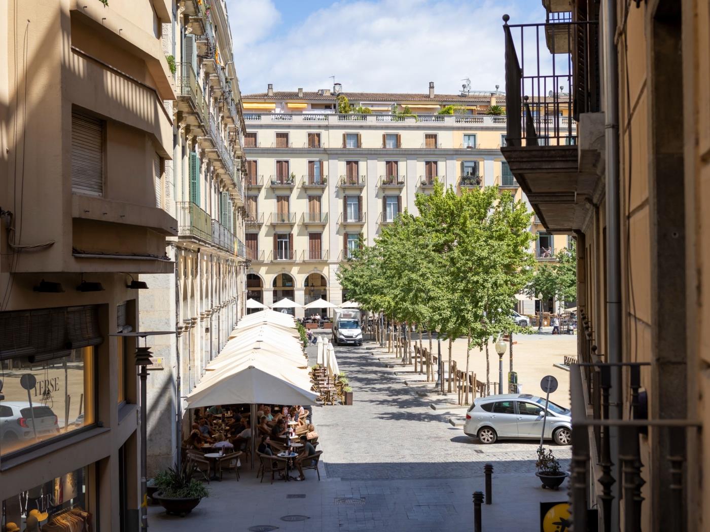 Plaça de la Independència, Garden View en Girona
