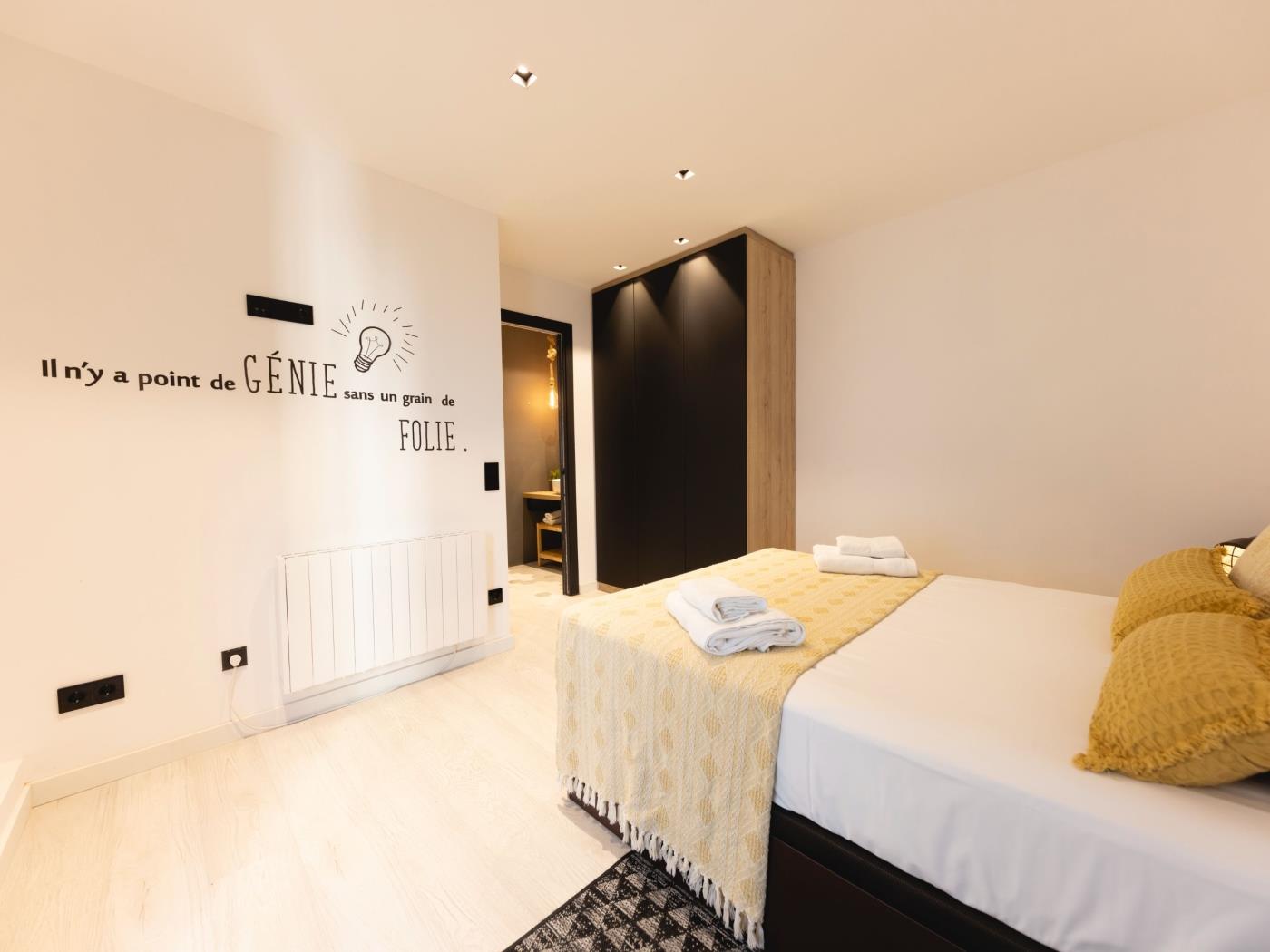 Bravissimo les Voltes, modern 1-bedroom apartment in Girona