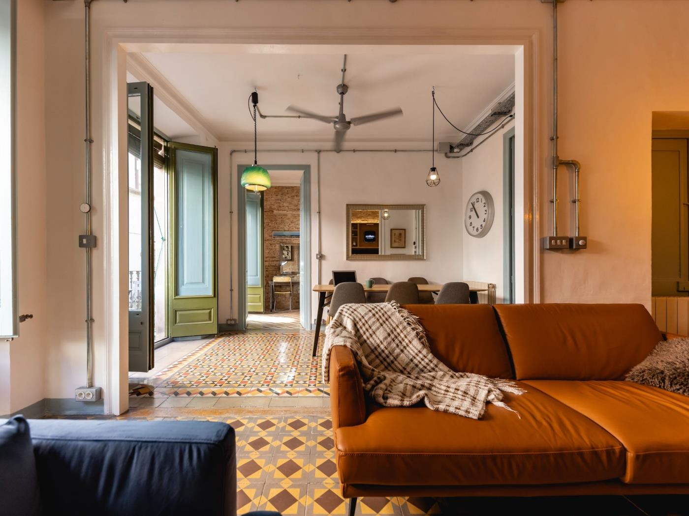 Bravissimo Les Rajoles, unique 3-bedroom apartment in Girona