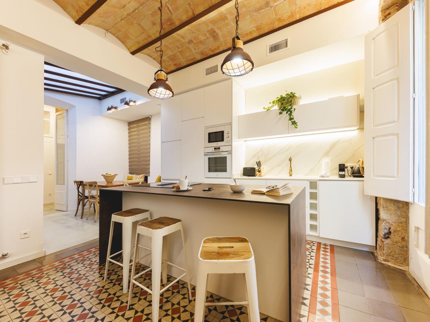 Mercaders 3-1-1 - Holiday Apartment Rental Girona | Bravissimo in Girona