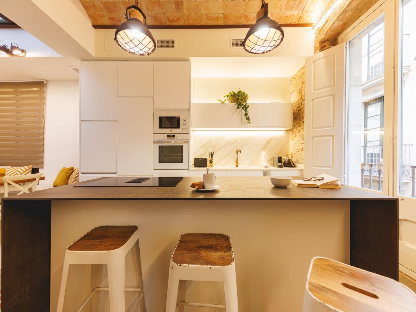 Mercaders 3-1-1 - Holiday Apartment Rental Girona | Bravissimo in Girona