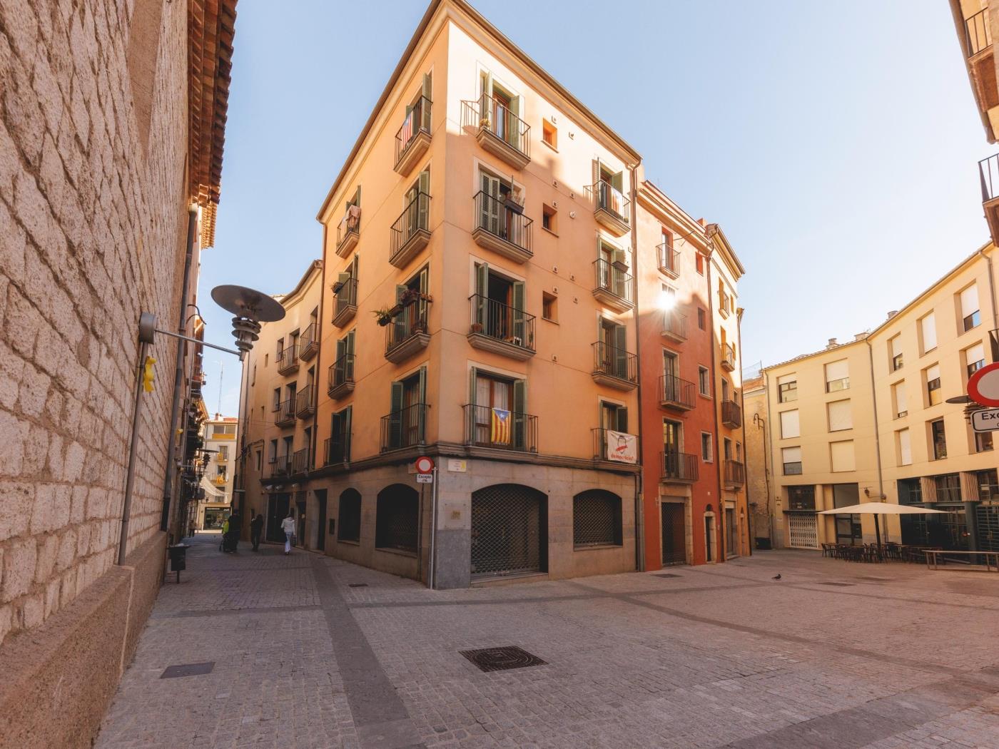 Mercadal - Monthly apartment in Girona | Bravissimo .en Girona