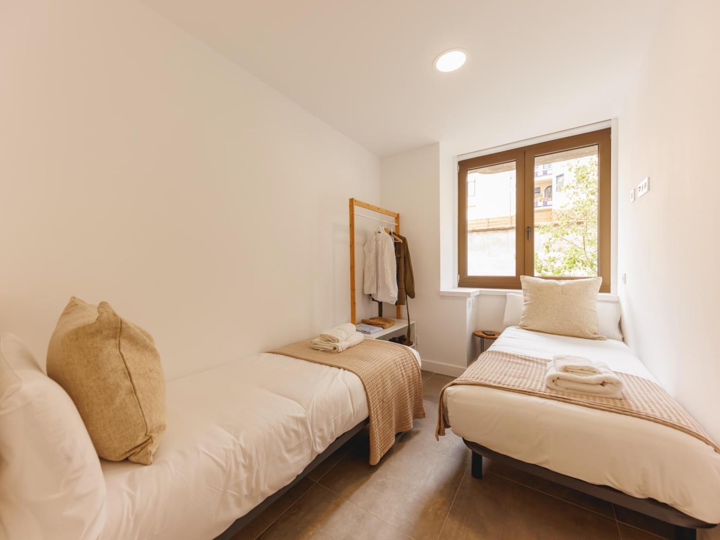 Turbau Entresol B - Holiday Apartment Rental Girona | Bravissimo in Girona