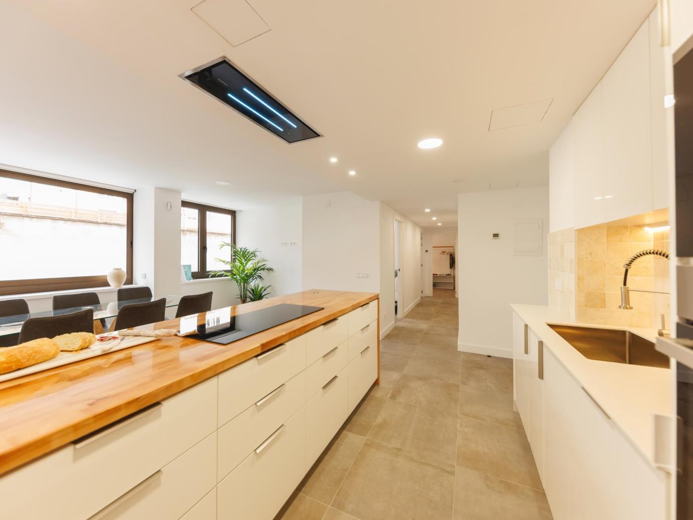 Turbau Entresol B - Holiday Apartment Rental Girona | Bravissimo in Girona