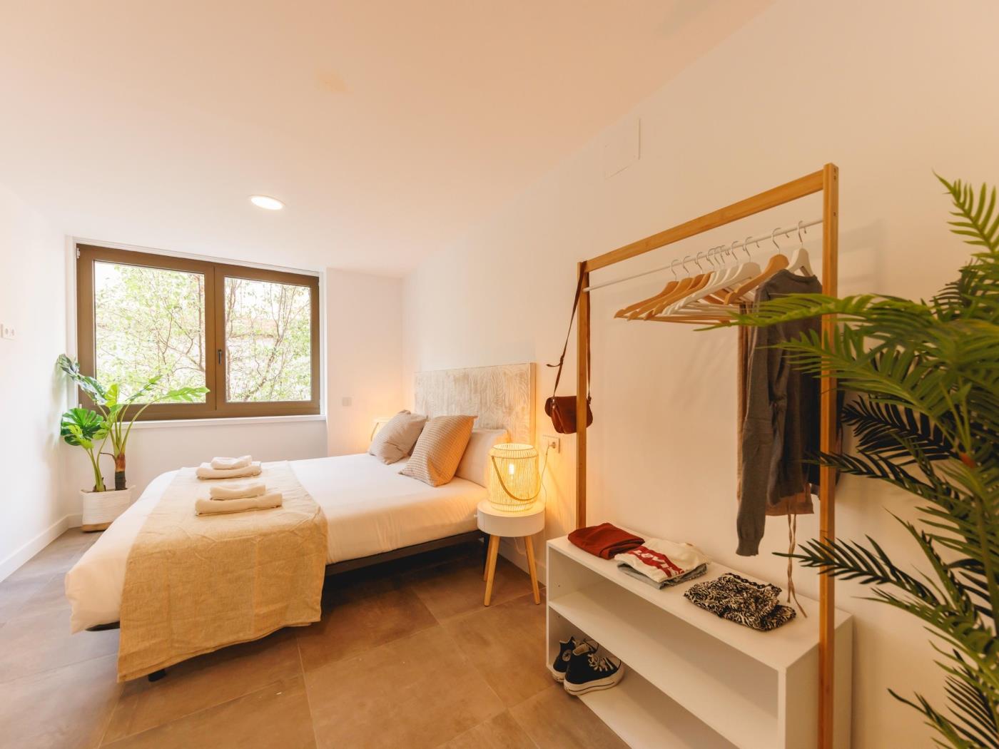 Turbau Entresol B - Holiday Apartment Rental Girona | Bravissimo in Girona