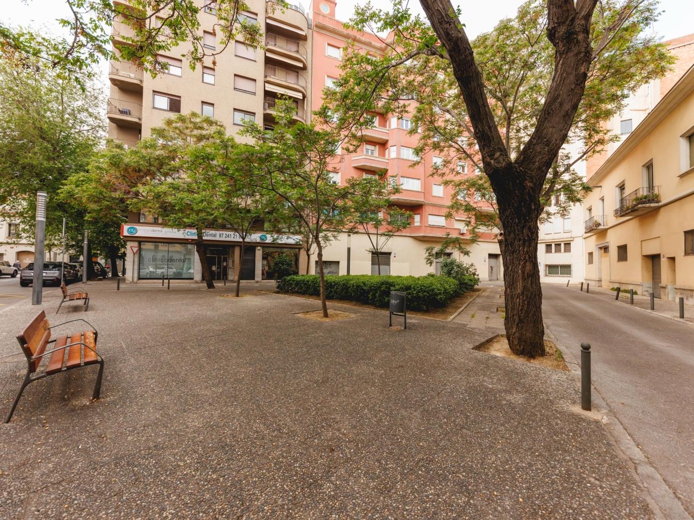 Turbau Entresol B - Holiday Apartment Rental Girona | Bravissimo in Girona