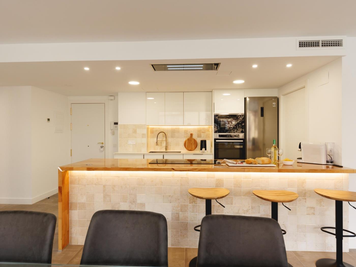 Turbau Entresol B - Holiday Apartment Rental Girona | Bravissimo in Girona