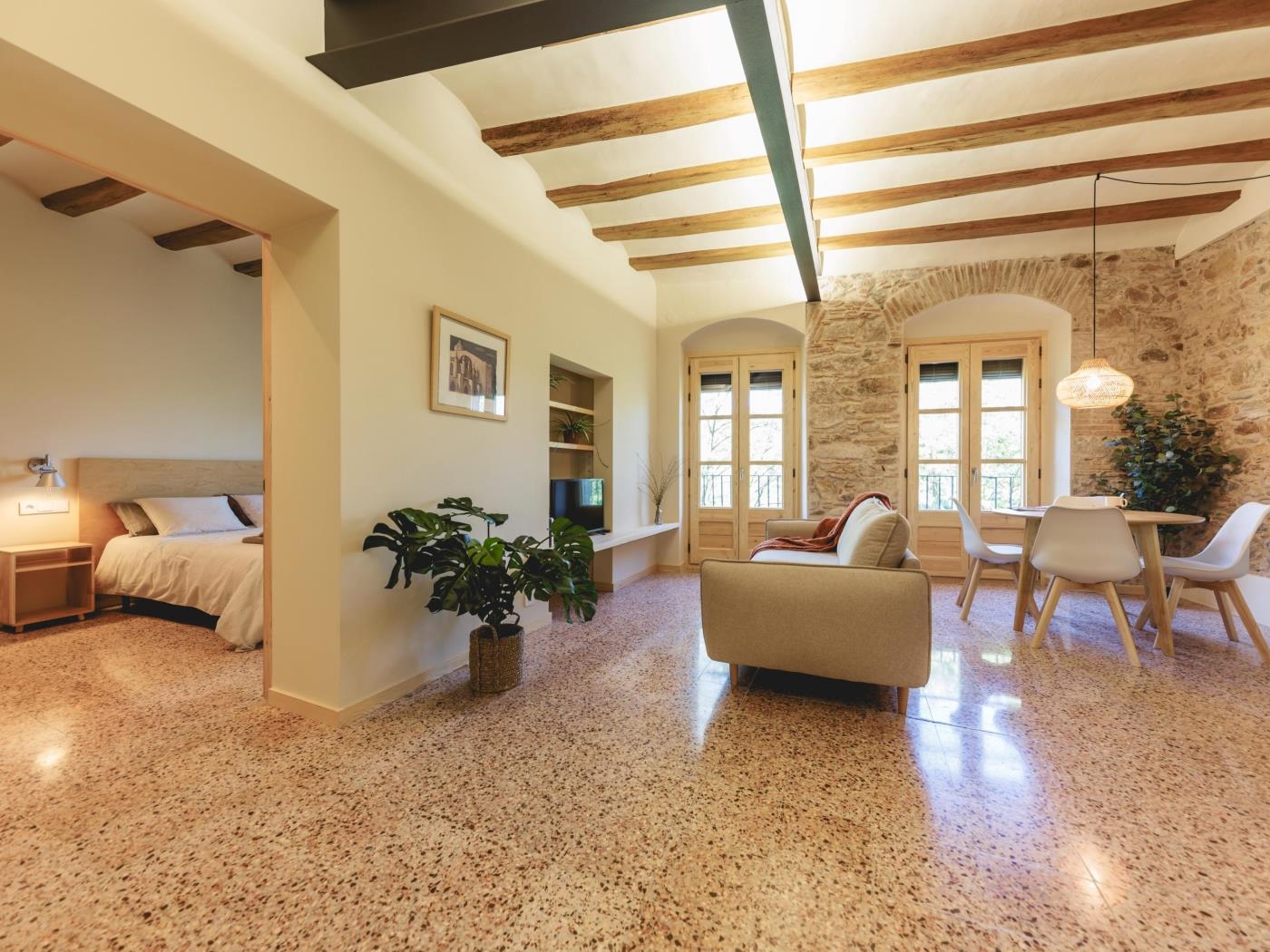 Sant Feliu - Holiday Apartment Rental in Girona | Bravissimo in Girona