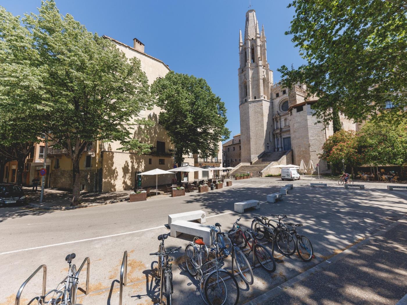 Sant Feliu - Holiday Apartment Rental in Girona | Bravissimo in Girona