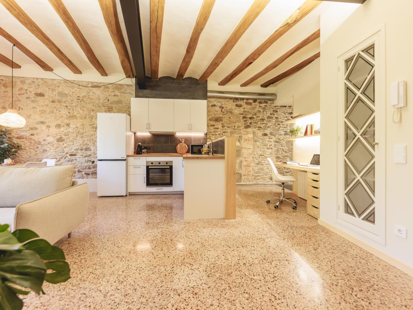 Sant Feliu - Holiday Apartment Rental in Girona | Bravissimo in Girona