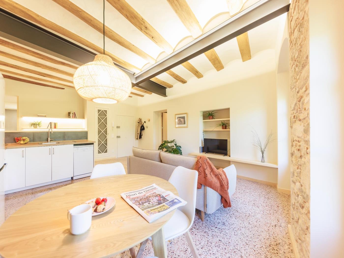 Sant Feliu - Holiday Apartment Rental in Girona | Bravissimo in Girona