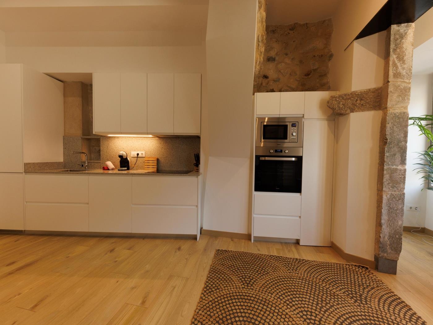 Pont Sant Agusti 1 - Monthly apartment Girona | Bravissimo in Girona