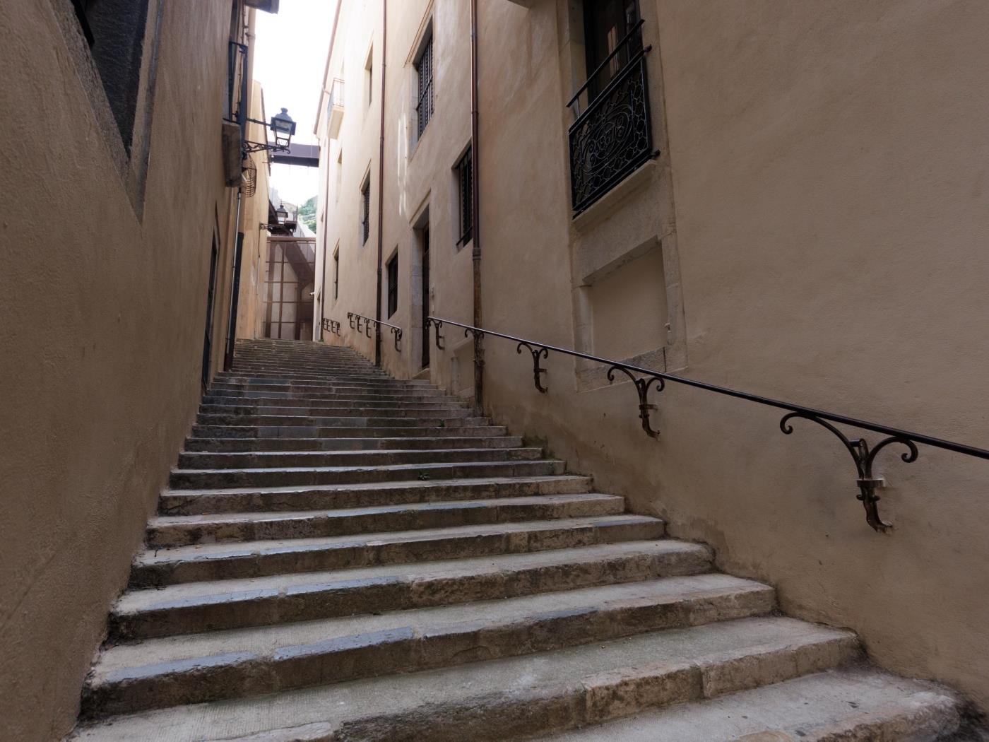 Vivaldi 3A - Monthly rent in Girona | Bravissimo in Girona
