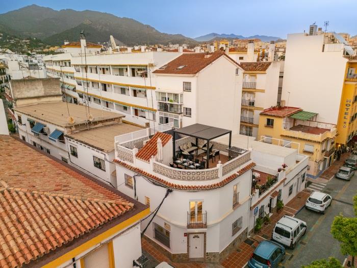 Mediterranean atmosphere with veautiful views from solarium