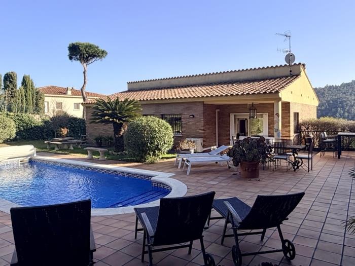 apartamentos ATA associacio Girona