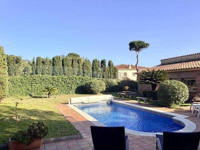 apartamentos ATA associacio Girona