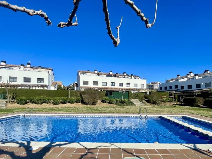 apartamentos ATA associacio Girona