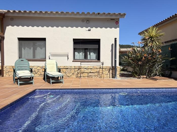apartamentos ATA associacio Girona