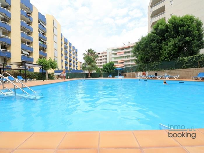 Apartamentos Alboran, con piscina y cerca de la playa en SALOU