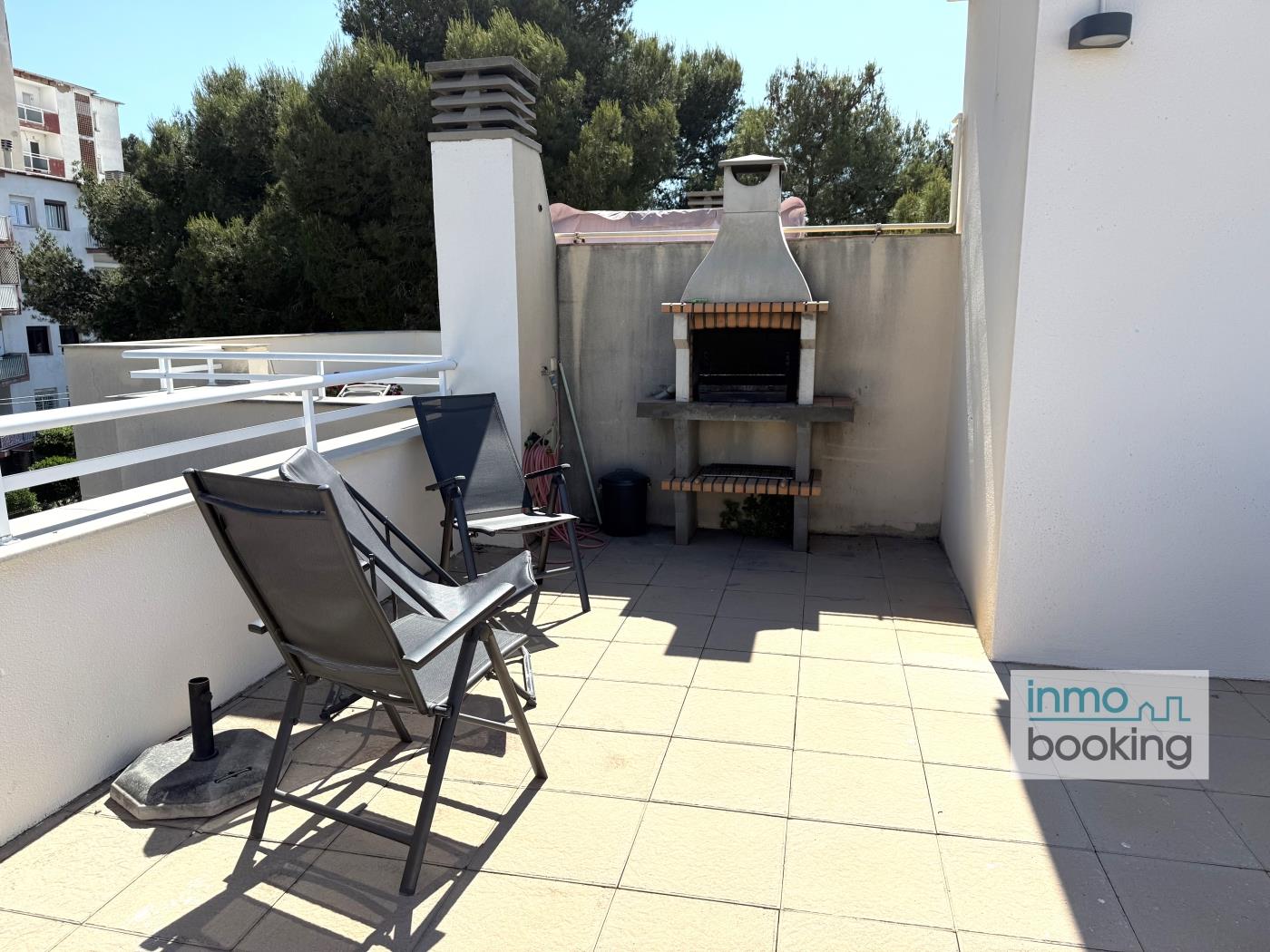 InmoBooking Ático Green Residencial con piscina y barbacoa in Salou