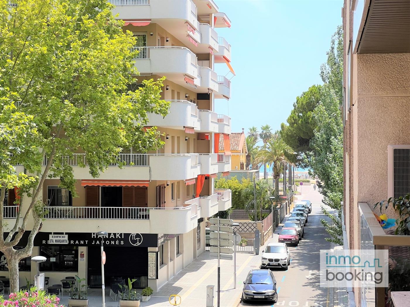 Nice apartment in the heart of Salou. Air-conditioned and close to the beach in Salou