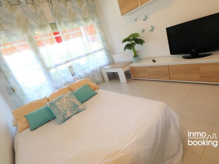 InmoBooking Thaiti Apartments, climatizado y con vistas en cambrils