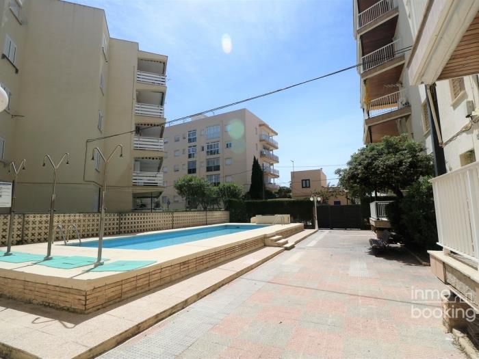 InmoBookin Leri-Mar, air-conditioned, swimming pool and two minutes from the sea in Salou