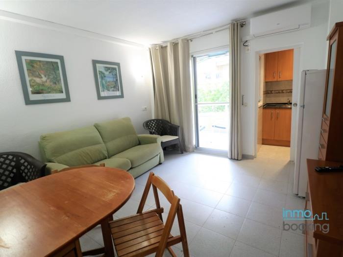 Alboran Apartment,with pool and near the beach in SALOU