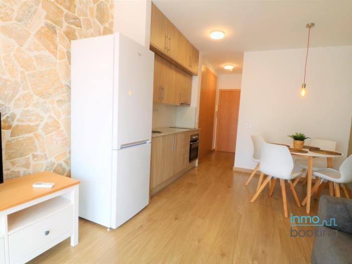 New international Loft, air-conditioned with pool and beach. in cambrils