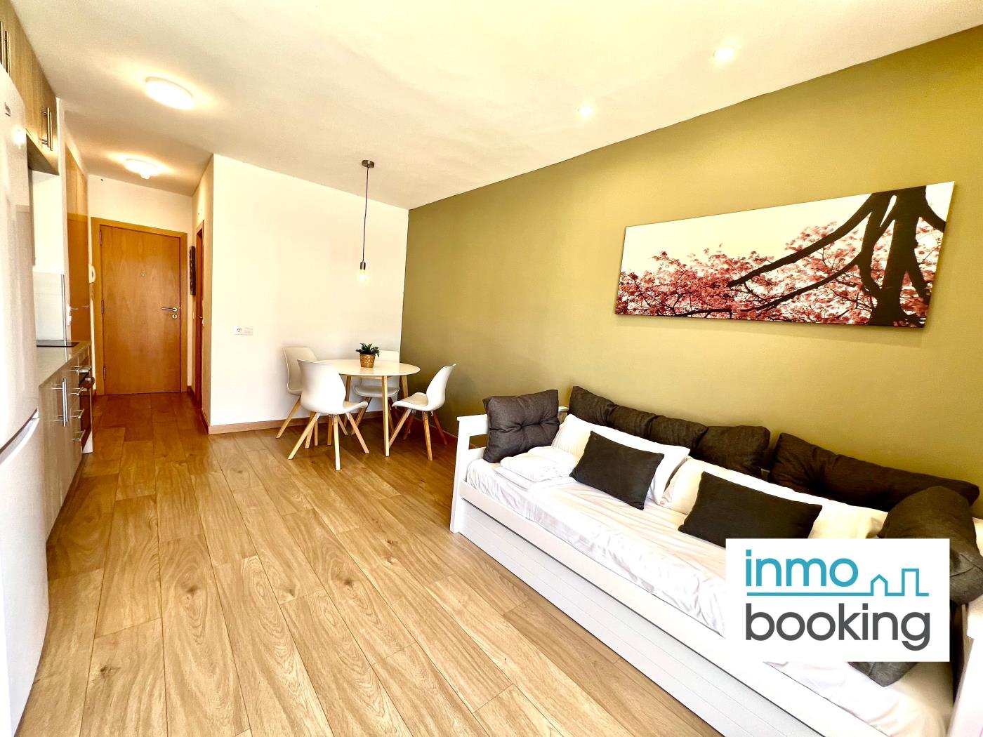 New Loft internacional , climatizado con piscina y playa. en cambrils
