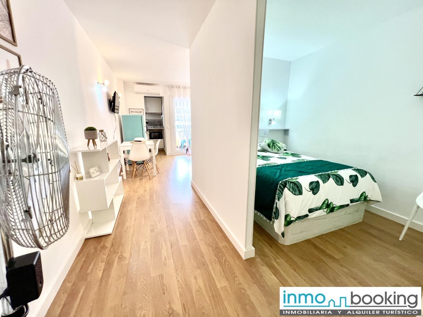 New Alboran Salou, climatitzat, piscina i wifi a Salou